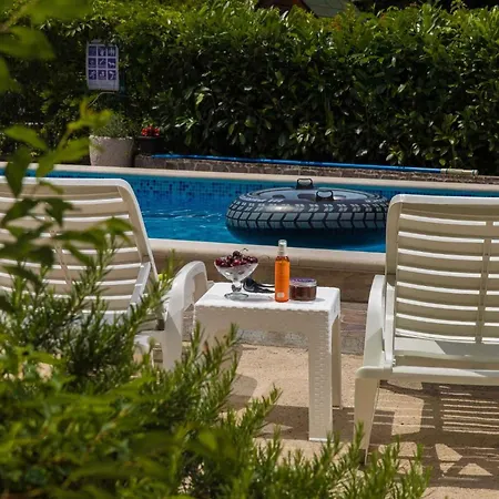 In 39291 Holiday home Grizane-Belgrad